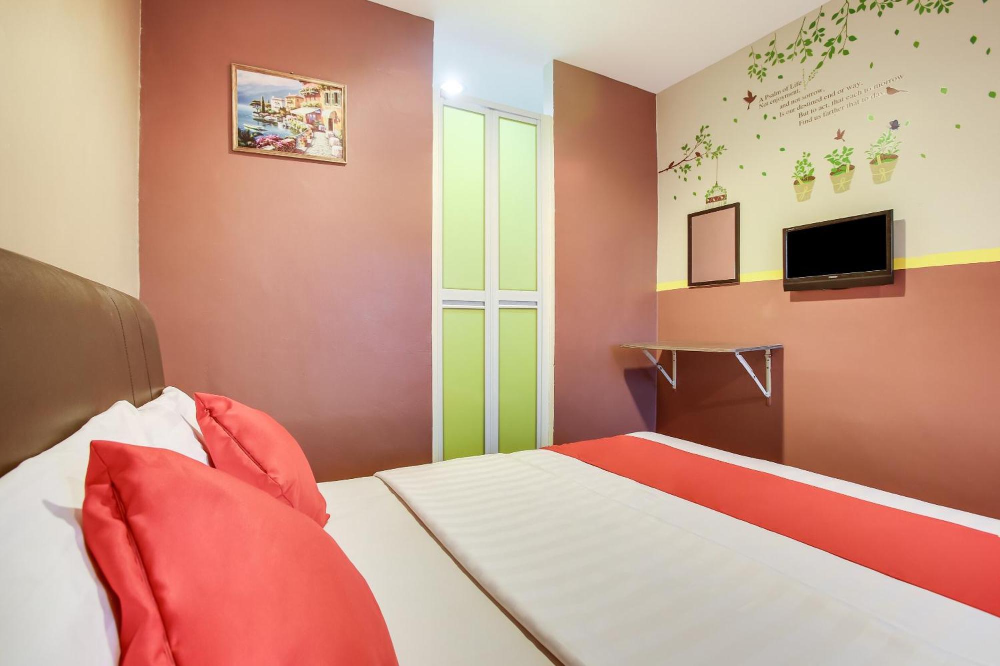 Oyo 90282 Hotel Taj Inn, Seksyen 7 샤알람 외부 사진