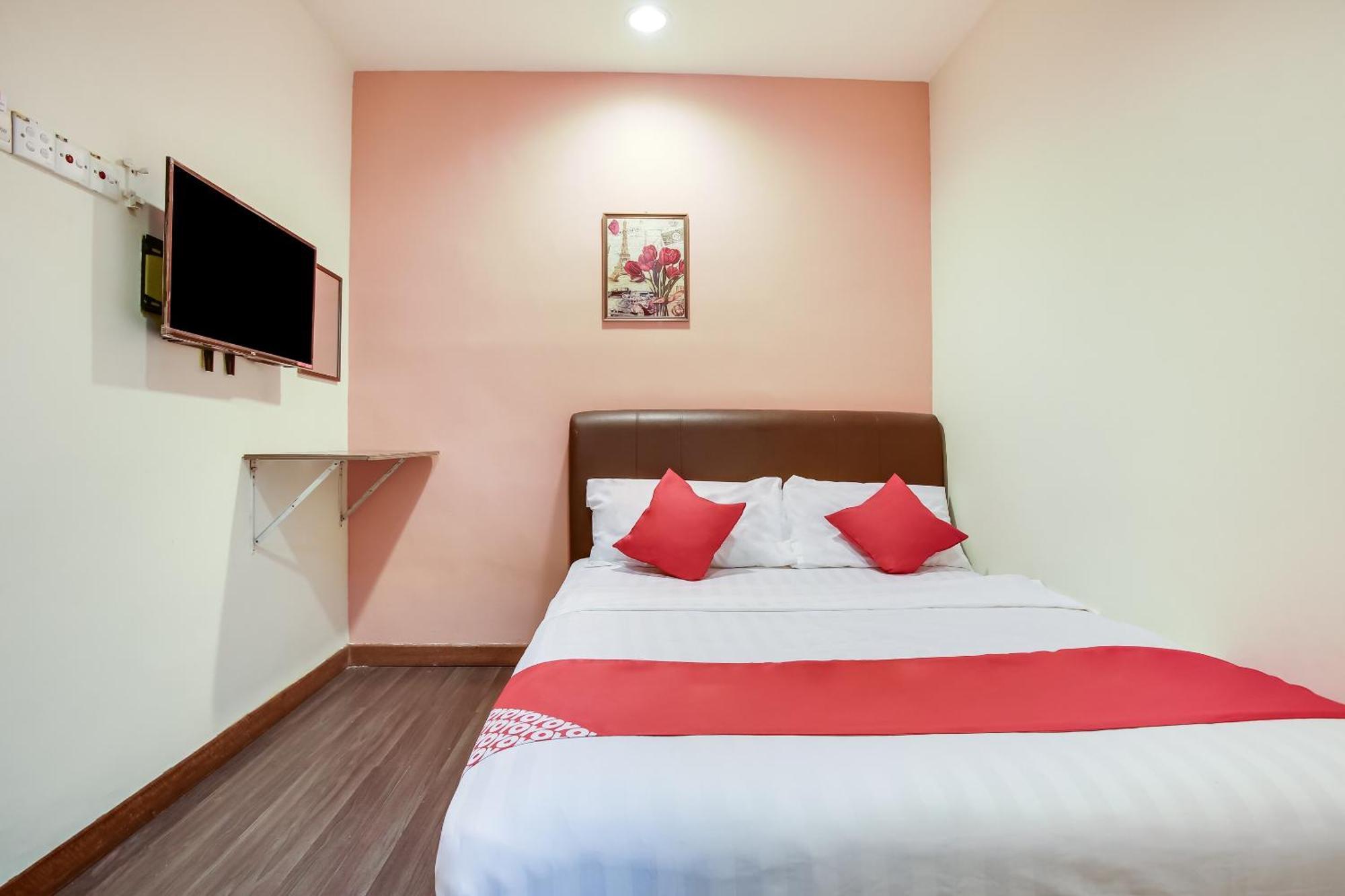 Oyo 90282 Hotel Taj Inn, Seksyen 7 샤알람 외부 사진