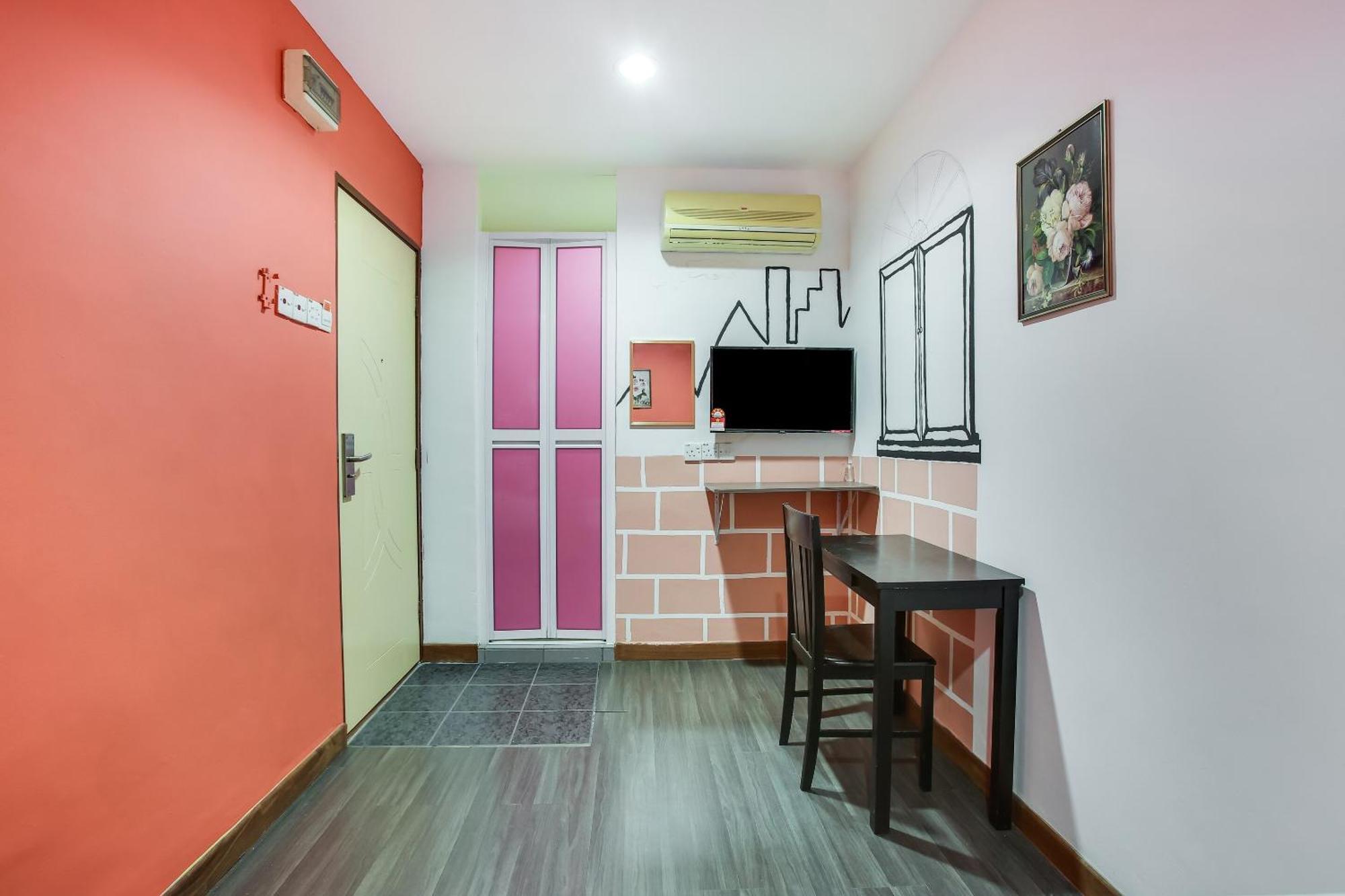 Oyo 90282 Hotel Taj Inn, Seksyen 7 샤알람 외부 사진
