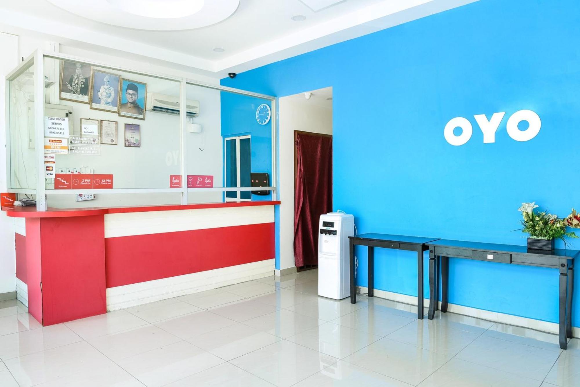 Oyo 90282 Hotel Taj Inn, Seksyen 7 샤알람 외부 사진