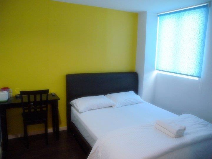 Oyo 90282 Hotel Taj Inn, Seksyen 7 샤알람 외부 사진