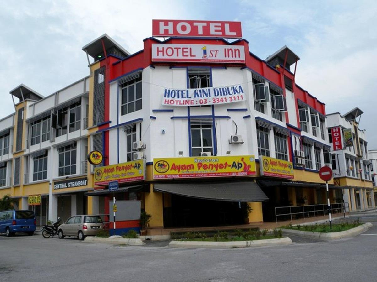 Oyo 90282 Hotel Taj Inn, Seksyen 7 샤알람 외부 사진
