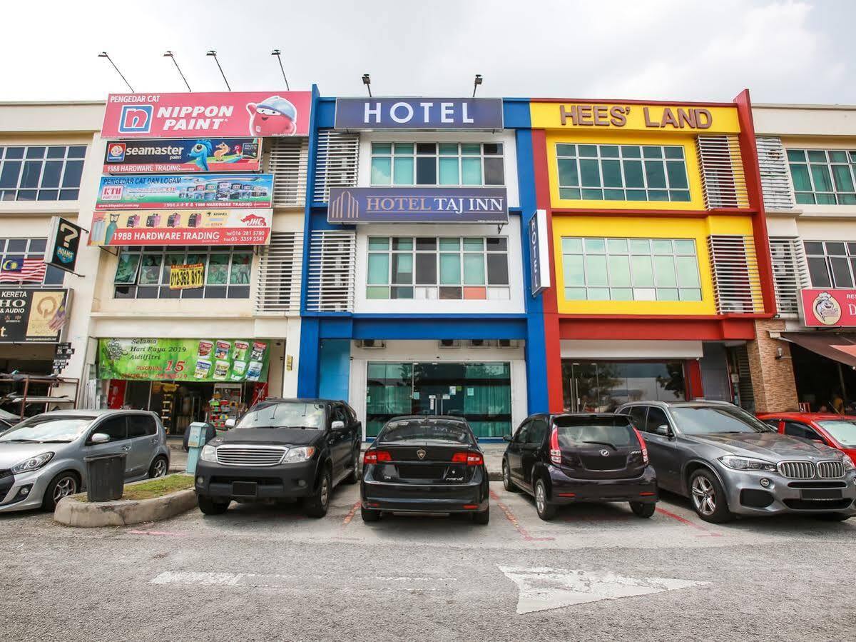 Oyo 90282 Hotel Taj Inn, Seksyen 7 샤알람 외부 사진